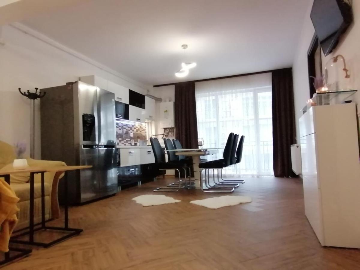 Iris Vivo Mall Cluj Napoca Bagian luar foto